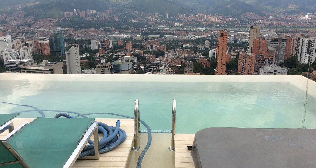 Pent-house en Montpellier, solución para la impermeabilización piscina elevada