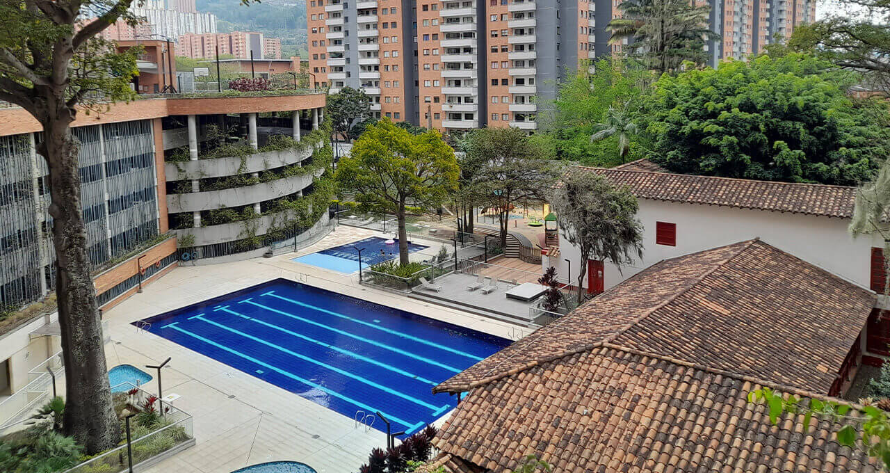 Hacienda Niquia, vista superior de zona común